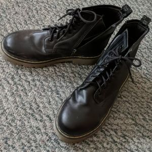 Black boots